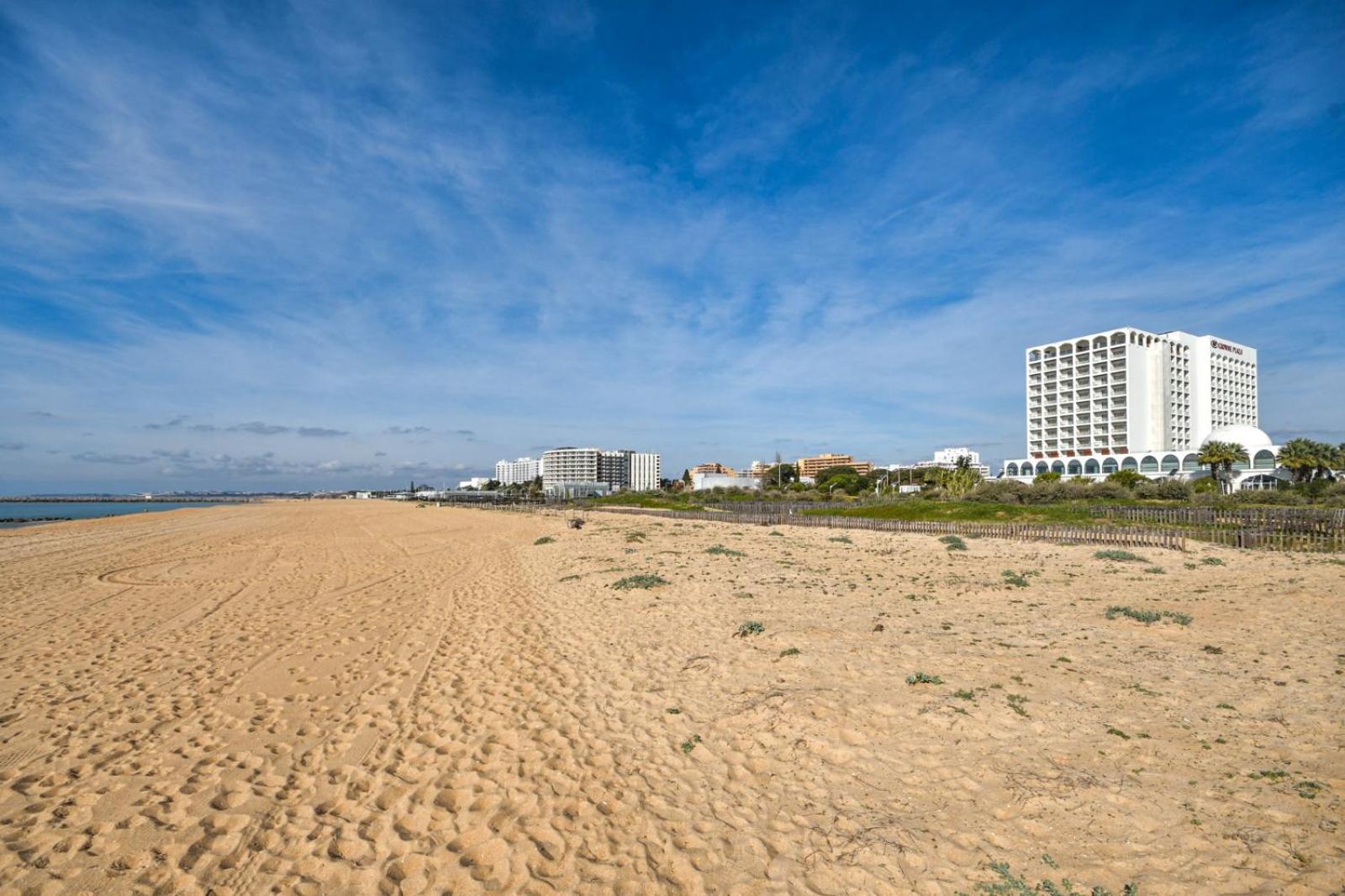 Vila Atlantida - Vilamoura-Quarteira Holiday Home - Beach At 250 Mts Екстериор снимка