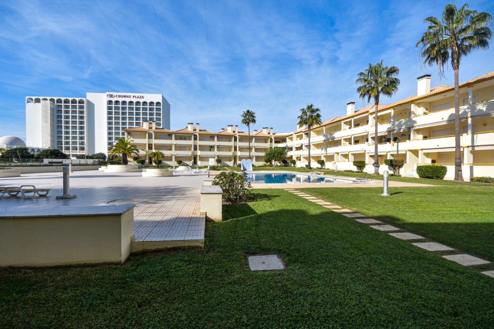 Vila Atlantida - Vilamoura-Quarteira Holiday Home - Beach At 250 Mts Екстериор снимка